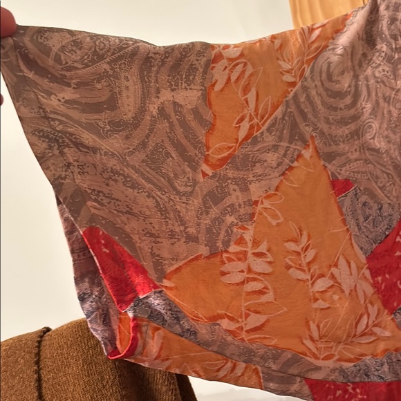 Such a vibe!!! This versatile silk top from Kantha ~ one of a kind print  💜🧡❤️ - Picture 4 of 6